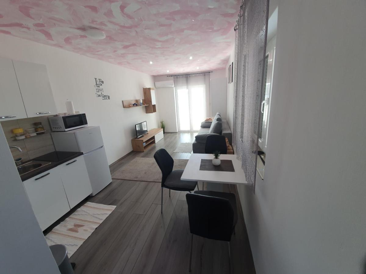 6 M, 50 M Do Plaze Apartment Barbat na Rabu Ngoại thất bức ảnh