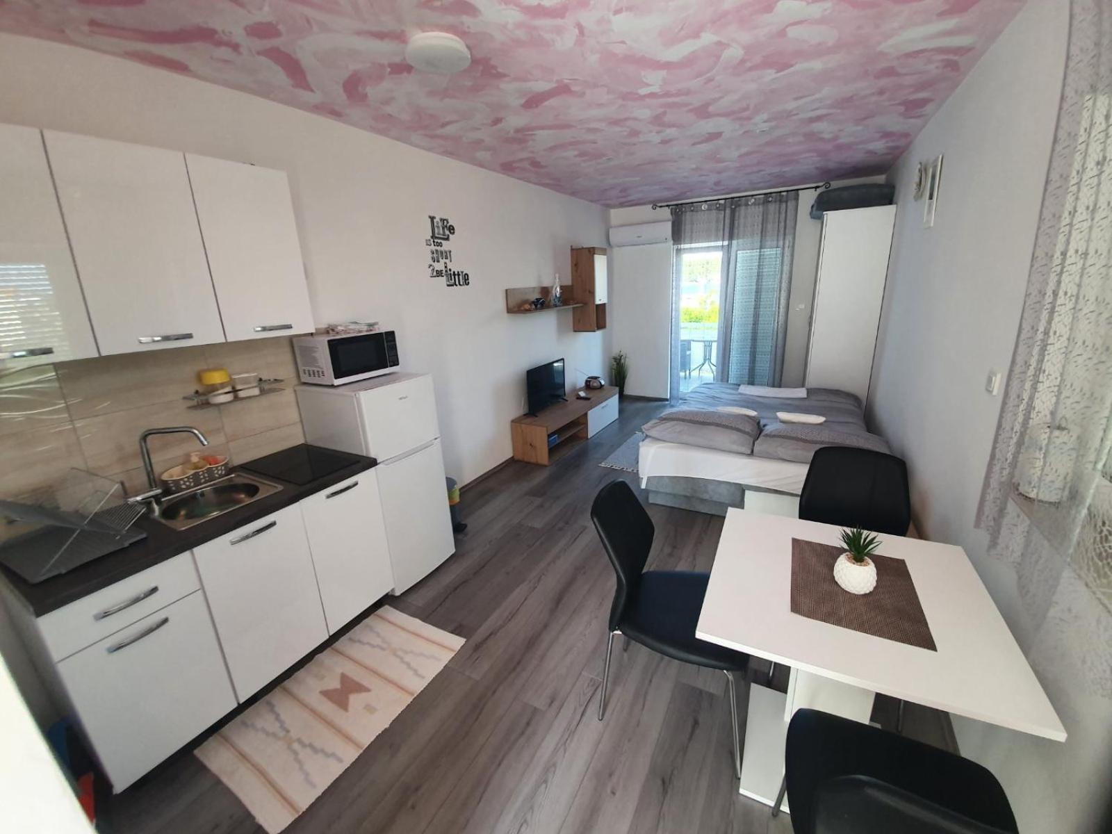 6 M, 50 M Do Plaze Apartment Barbat na Rabu Ngoại thất bức ảnh